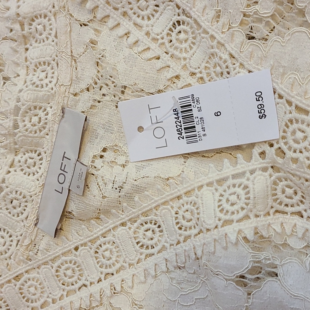 Loft lace top - Picture 4 of 4